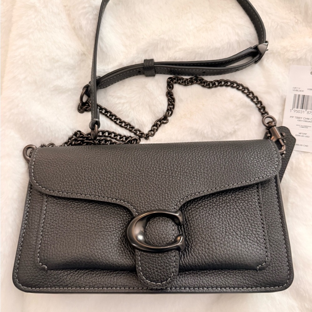 Coach pebbled  Leather Tabby chain clutch